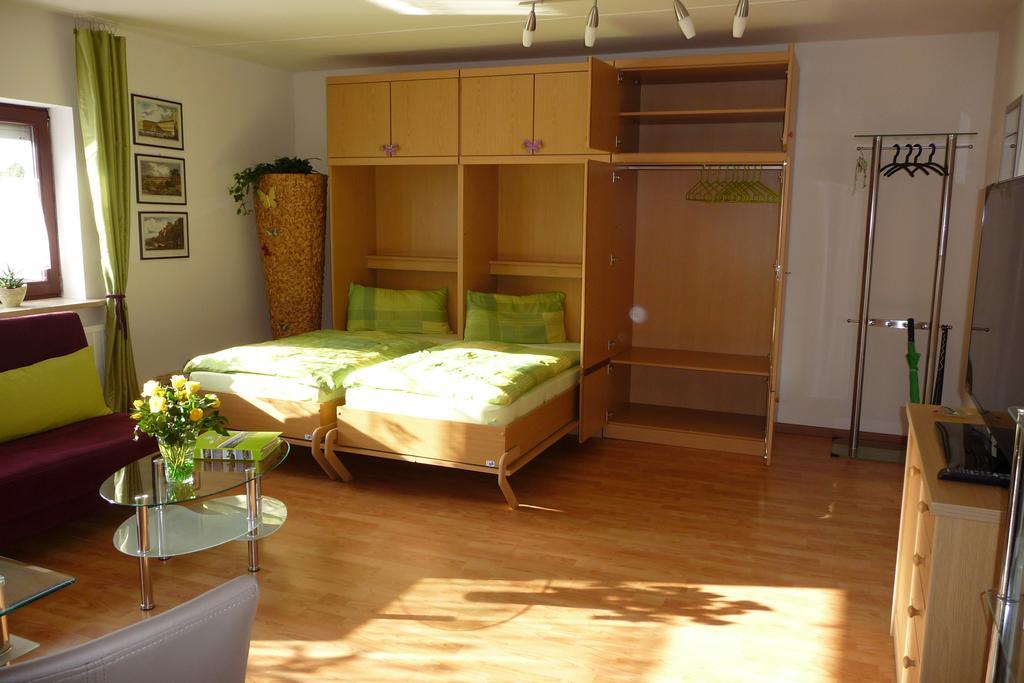 Ferienwohnung Renner บวร์กเฮาเซิน ภายนอก รูปภาพ